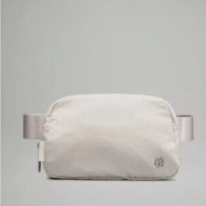 Lululemon White Opal Everywhere Belt Bag